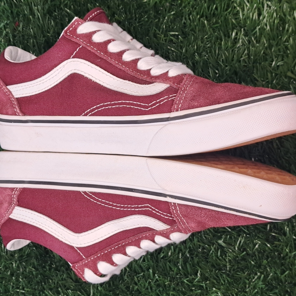 VANS Old Skool Canvas Suede Burgundy Size 7W Or 5.5M